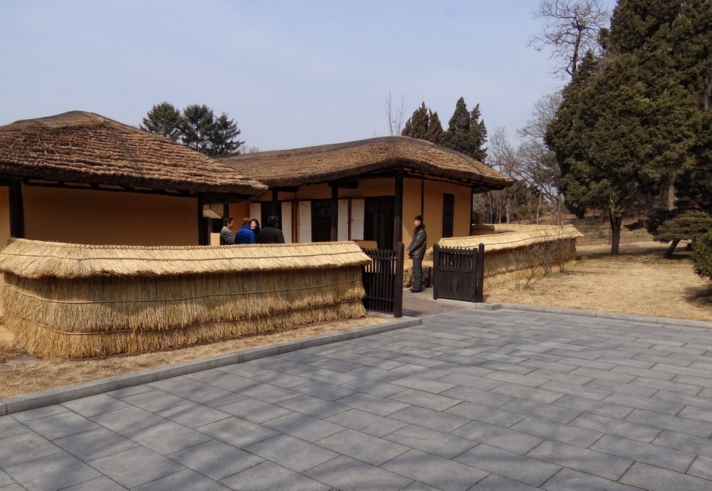 DSC00803KimIlHome.JPG