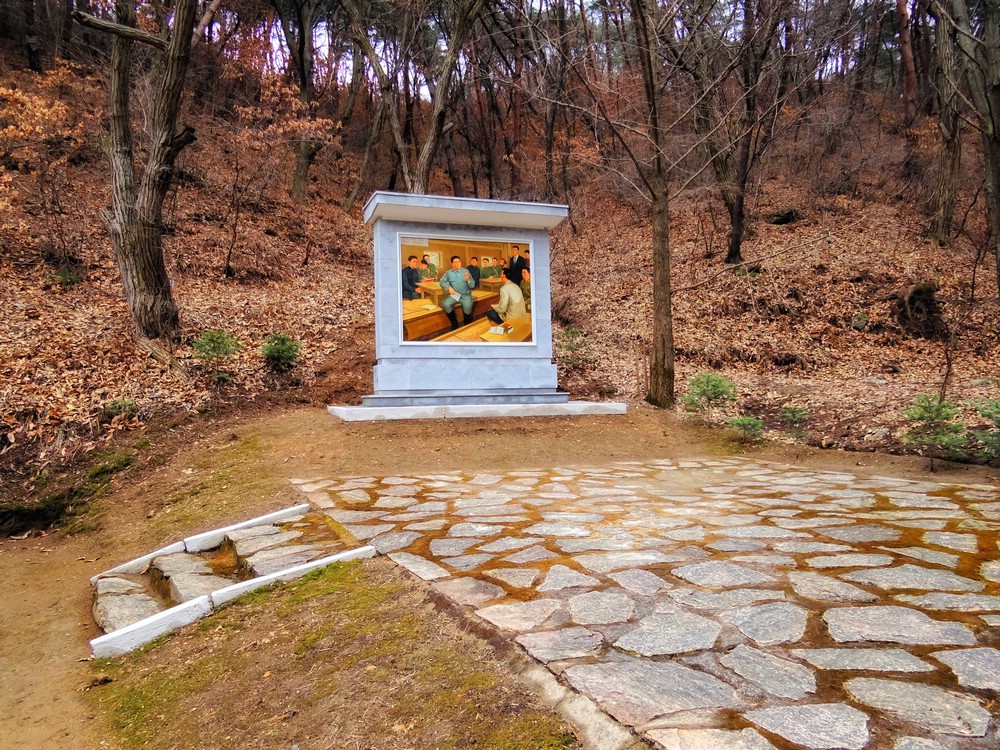 DSC02188UnlikelyGallery.JPG