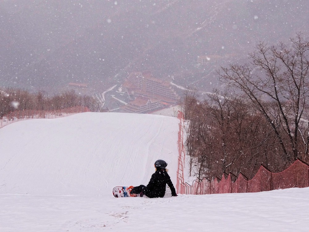 DSC02941FreshSnowComing.JPG