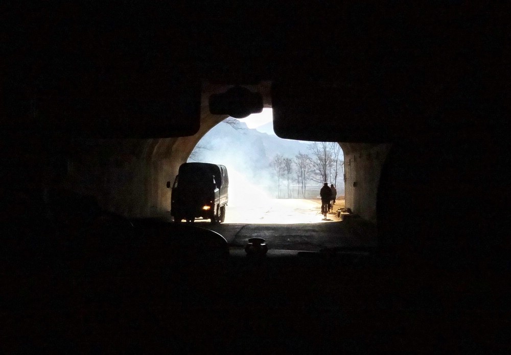 DSC03445LifeInTheTunnels.JPG