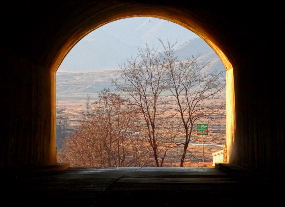DSC03494EndOfTheTunnel.JPG