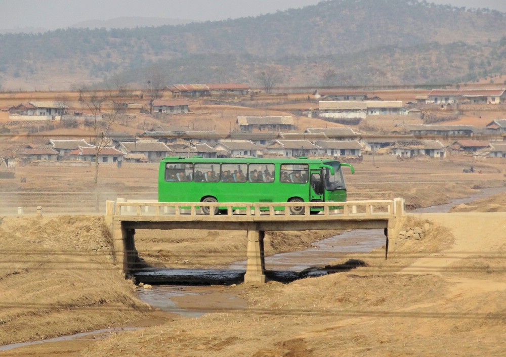 DSC03843PublicTransportationIsGreen.JPG